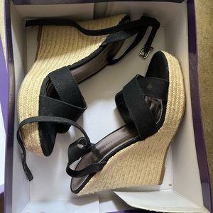 Madden Girl Wedges